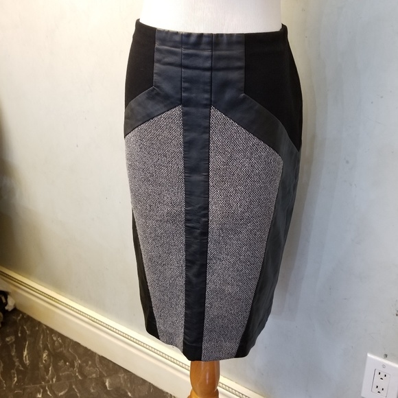 Ann Taylor Dresses & Skirts - Ann Taylor faux leather skirt (D9-0)